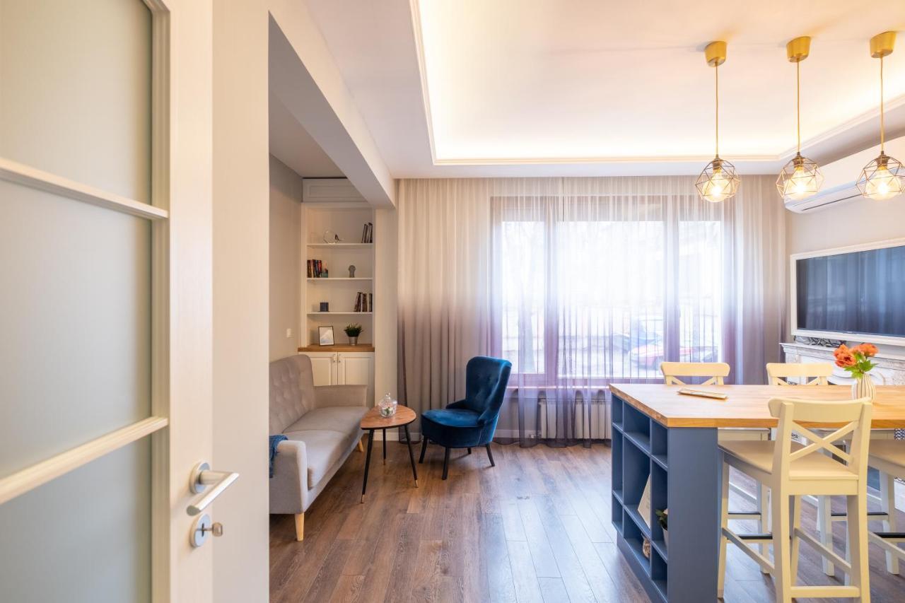 Designer & Cozy 2Bd Flat With A Parking In The City Center By Flat Mаnager Sofia Exterior photo